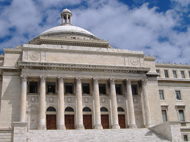 640px-Puerto_Rico_Capitol